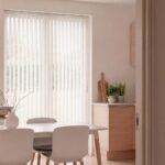 Debel_Dlux_VER_Hvid_kitchen_02_1-1_web-2-1024x1024-1.jpg Line lamelgardin