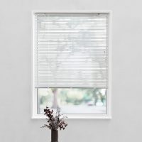 Debel_Twist_VNB_Hvid_01_web